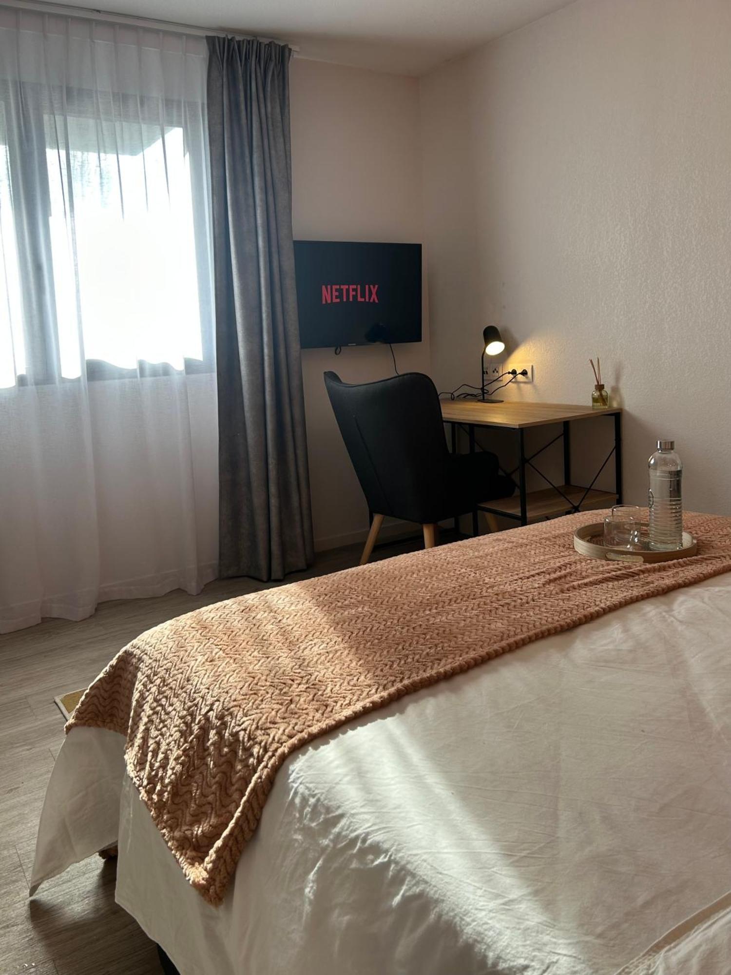 Appart'Hotel - Gare Tgv - Avinyon Dış mekan fotoğraf