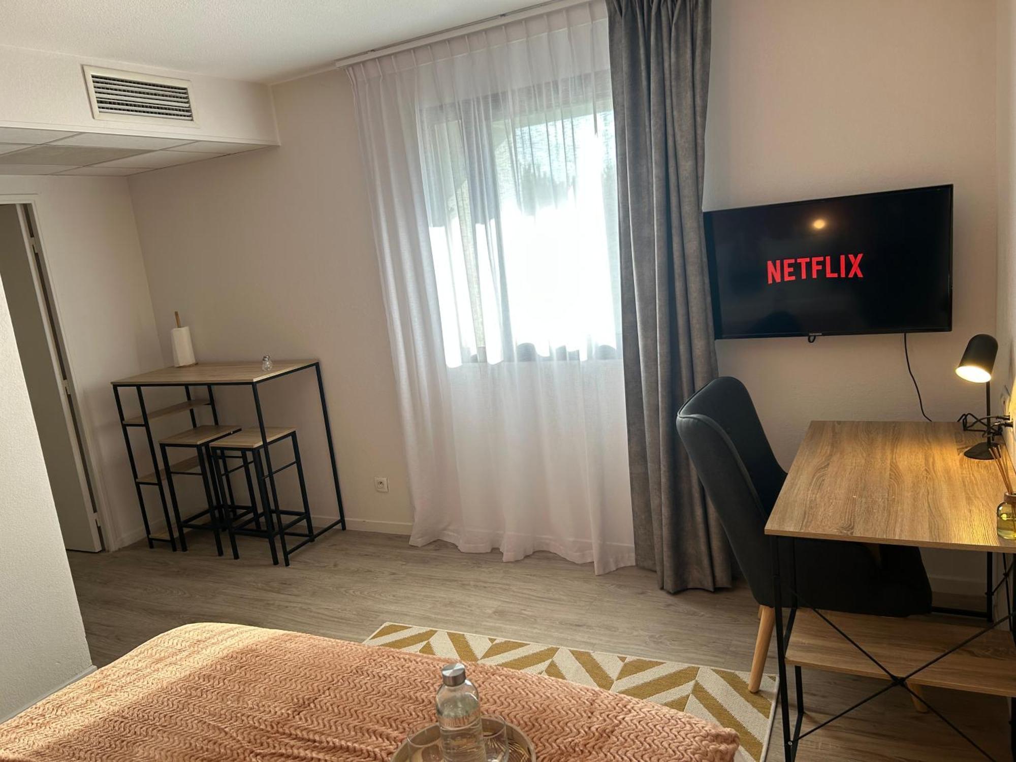 Appart'Hotel - Gare Tgv - Avinyon Dış mekan fotoğraf
