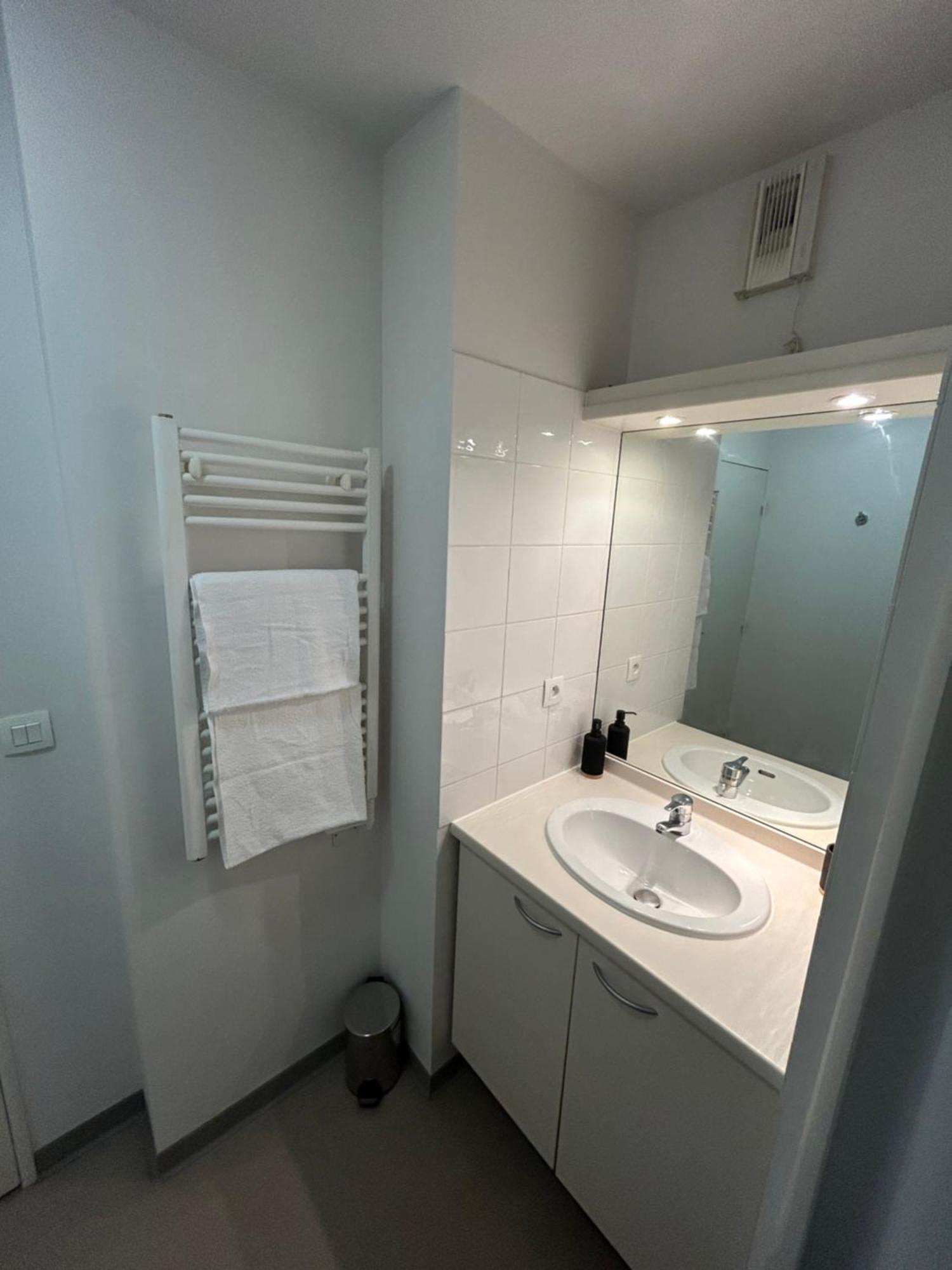 Appart'Hotel - Gare Tgv - Avinyon Dış mekan fotoğraf